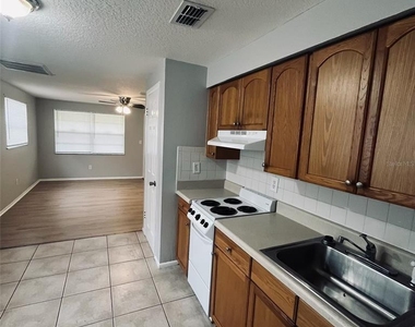 5450 Lisa Circle - Photo Thumbnail 9
