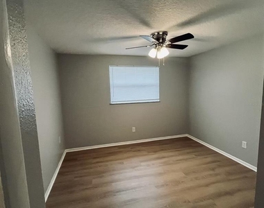 5450 Lisa Circle - Photo Thumbnail 19
