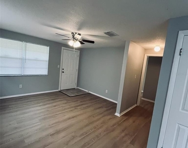 5450 Lisa Circle - Photo Thumbnail 10