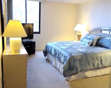 660 Island Way - Photo Thumbnail 10