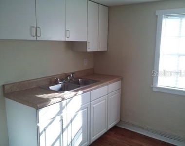 2135 8th Avenue N - Photo Thumbnail 6
