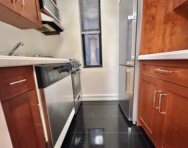 146 West 79th Street - Photo Thumbnail 1