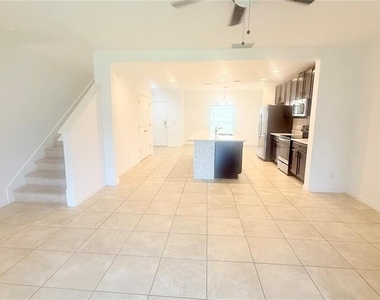 251 Annabelle Way - Photo Thumbnail 4