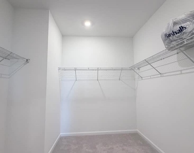 4389 Vibernum Avenue - Photo Thumbnail 10