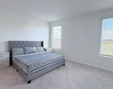 4389 Vibernum Avenue - Photo Thumbnail 21