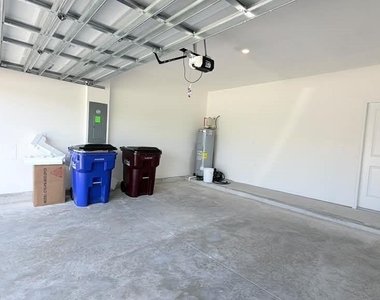 4389 Vibernum Avenue - Photo Thumbnail 29