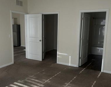 437 Stillwater Lane - Photo Thumbnail 16