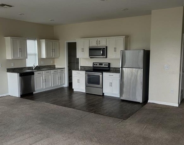 437 Stillwater Lane - Photo Thumbnail 6