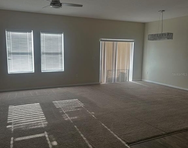 437 Stillwater Lane - Photo Thumbnail 9