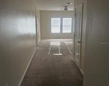 437 Stillwater Lane - Photo Thumbnail 3