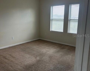 437 Stillwater Lane - Photo Thumbnail 21