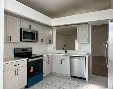 1569 Avleigh Circle - Photo Thumbnail 32