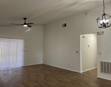 1569 Avleigh Circle - Photo Thumbnail 2