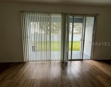 2982 Ashland Lane - Photo Thumbnail 8