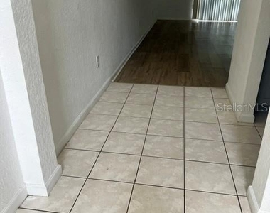 2982 Ashland Lane - Photo Thumbnail 3