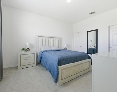 740 Richmond Estate Avenue - Photo Thumbnail 9