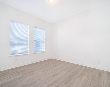 7935 Nemours Parkway - Photo Thumbnail 22