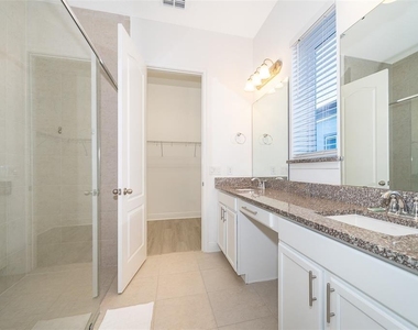 7935 Nemours Parkway - Photo Thumbnail 26