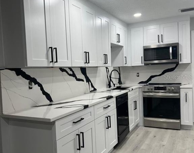 603 N Forrest Avenue - Photo Thumbnail 8