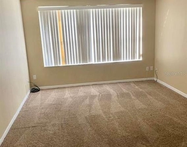 715 Riggs Circle - Photo Thumbnail 9