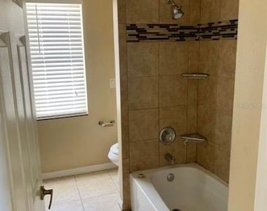 715 Riggs Circle - Photo Thumbnail 24