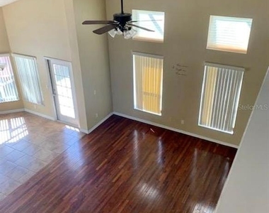 715 Riggs Circle - Photo Thumbnail 5