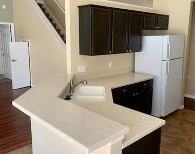 715 Riggs Circle - Photo Thumbnail 17
