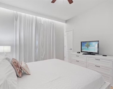 8953 California Palm Road - Photo Thumbnail 6