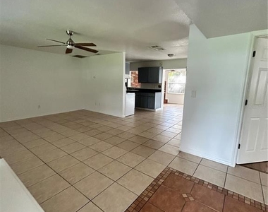 437 Dakota Avenue - Photo Thumbnail 42