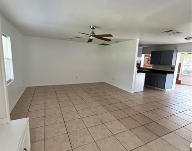 437 Dakota Avenue - Photo Thumbnail 10