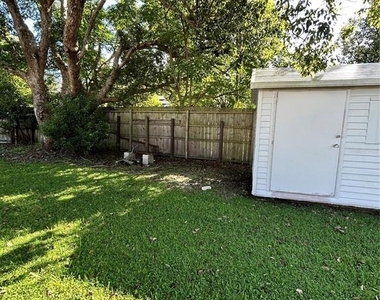 437 Dakota Avenue - Photo Thumbnail 30