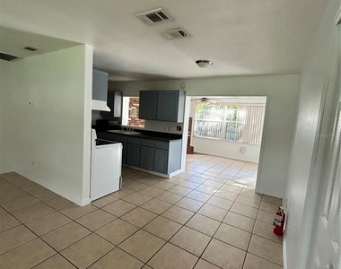 437 Dakota Avenue - Photo Thumbnail 11
