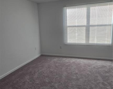 3254 Vesara Drive - Photo Thumbnail 8