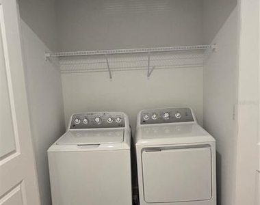 3254 Vesara Drive - Photo Thumbnail 2