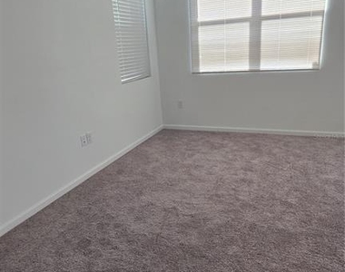 3254 Vesara Drive - Photo Thumbnail 10