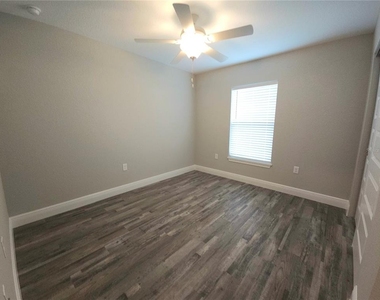 312 Locust Pass - Photo Thumbnail 8