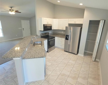 200 Marion Oaks Golf Road - Photo Thumbnail 1