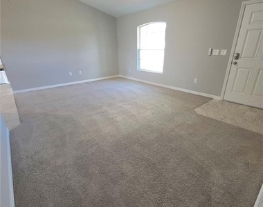 200 Marion Oaks Golf Road - Photo Thumbnail 2