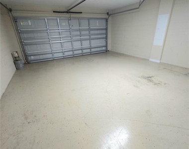 16585 Sw 31st Circle - Photo Thumbnail 11