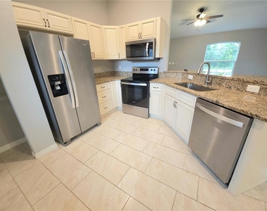 16585 Sw 31st Circle - Photo Thumbnail 2