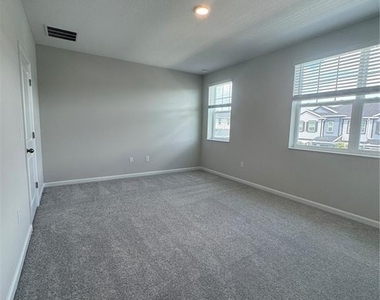 12202 Plumpton Drive - Photo Thumbnail 8
