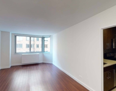 401 E 34th St - Photo Thumbnail 1