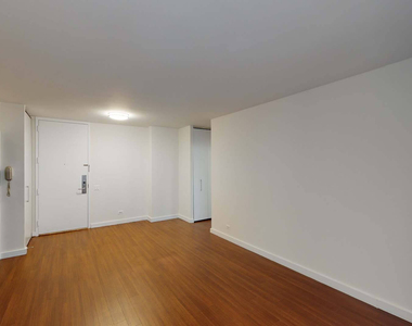 401 E 34th St - Photo Thumbnail 4