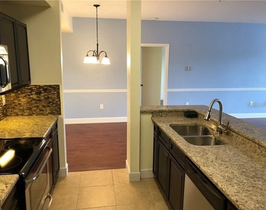 5536 Metrowest Boulevard - Photo Thumbnail 6