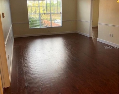 5536 Metrowest Boulevard - Photo Thumbnail 3