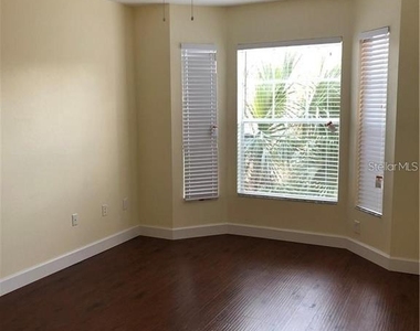 5536 Metrowest Boulevard - Photo Thumbnail 14