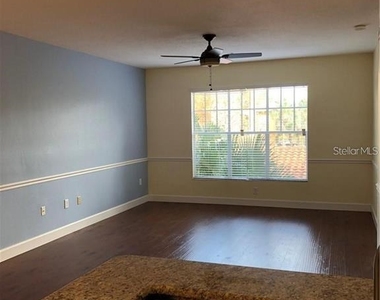 5536 Metrowest Boulevard - Photo Thumbnail 2