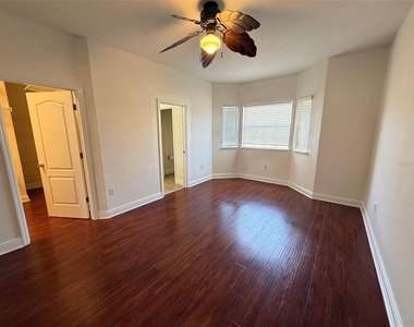 13237 Fountainbleau Drive - Photo Thumbnail 8