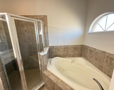 13237 Fountainbleau Drive - Photo Thumbnail 14