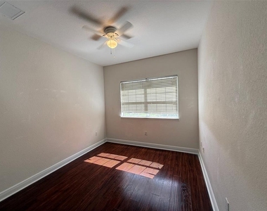 13237 Fountainbleau Drive - Photo Thumbnail 15